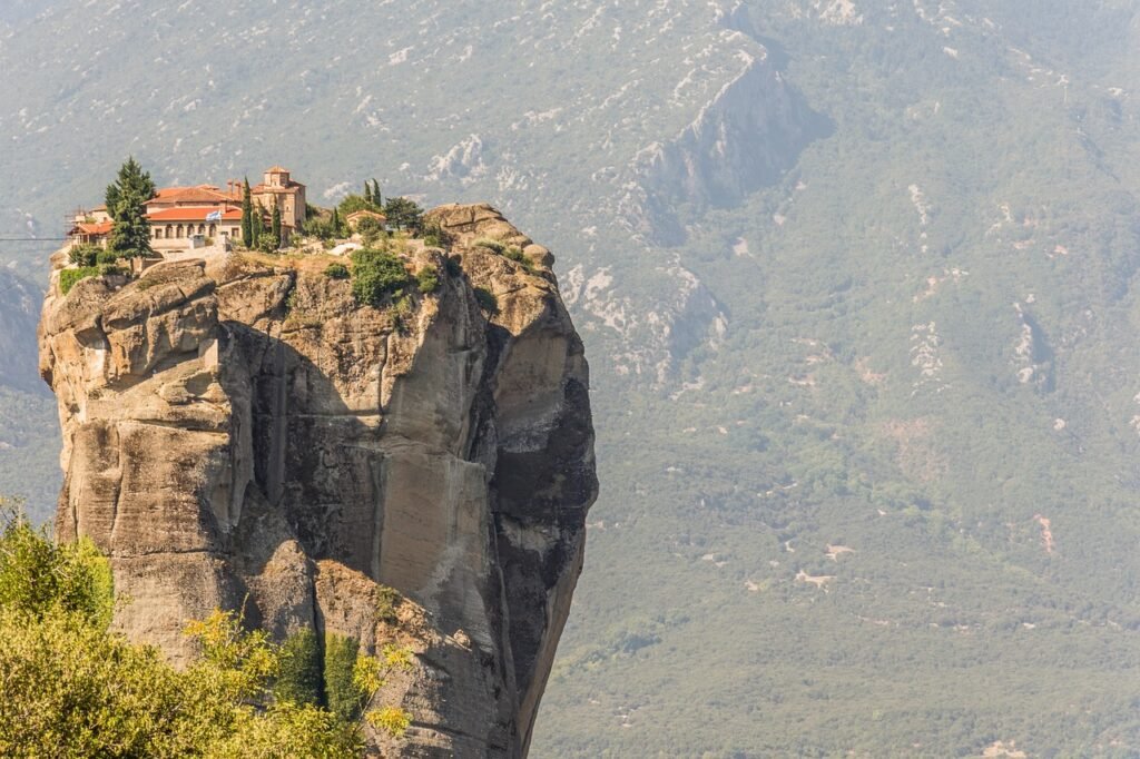 nature, outdoors, mountain-3279419.jpg